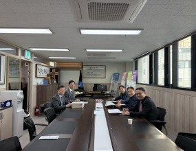 2024년 10월 25일 상반기 감사 사진입니다.