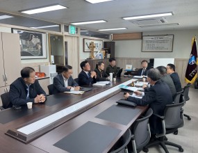 2025년 10월 22일 상반기 감사 사진입니다.